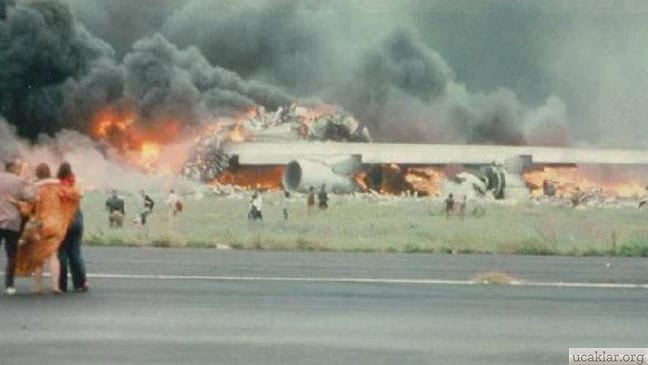 En Büyük Uçak Kazası Tenerife Çarpışma Anı 3
